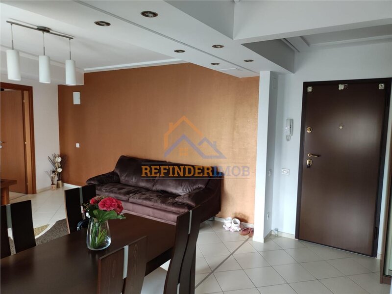 Decebal, apartament de vanzare cu 3 camere,
