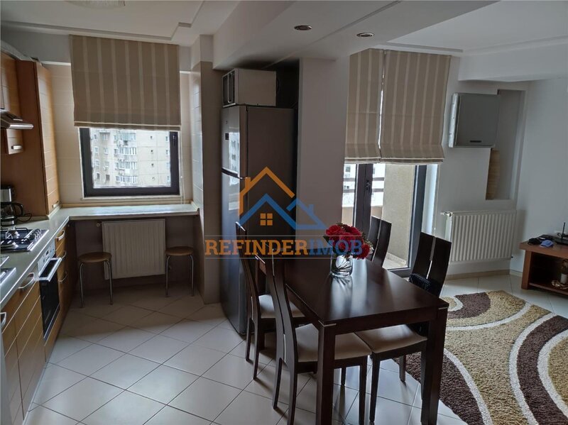Decebal, apartament de vanzare cu 3 camere,